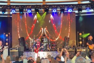 SAMMY HAGAR & THE CIRCLE Kick Off U.S. Tour In Key West, Florida (Video)