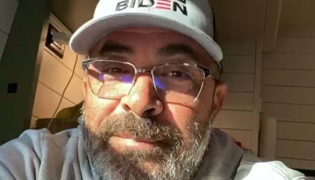 STAIND’s AARON LEWIS: ‘We Are Allowing The Dumbest People In This Country To Dictate What Our Lives Are And Aren’t’