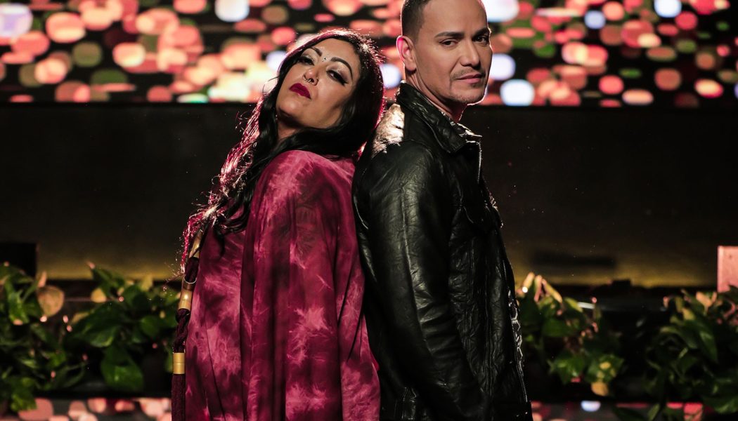 Victor Manuelle & La India’s ‘Victimas Las Dos’ Hits No. 1 on Tropical Airplay Chart