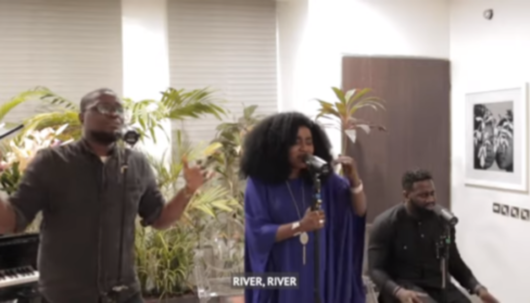 VIDEO: TY Bello ft Tomi Arayomi & Nosa – Spontaneous Worship