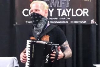 Watch COREY TAYLOR Play The Accordion At Orlando’s ‘Spooky Empire’ Convention