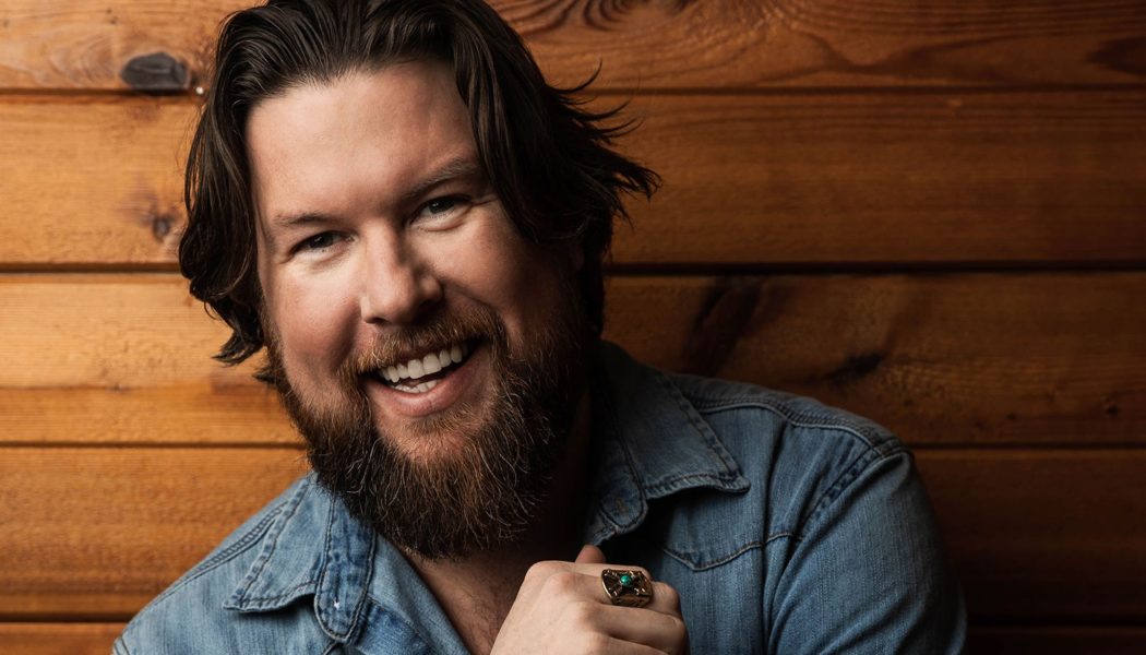 Zach Williams Adds Fourth Christian Airplay Chart No. 1 With ‘Less Like Me’