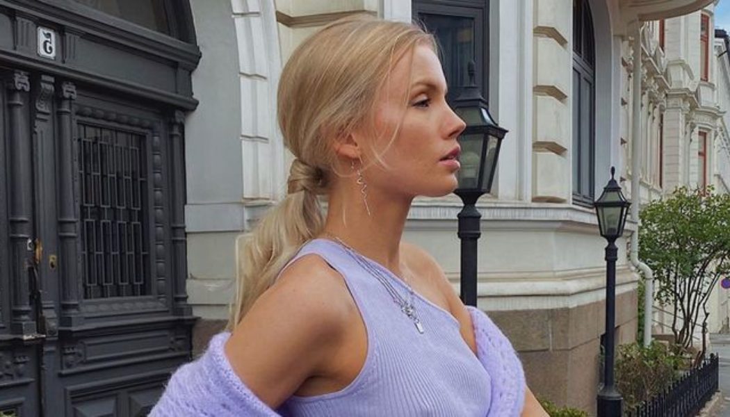 18 Basic Ponytail Styles That Are Anything But Boring