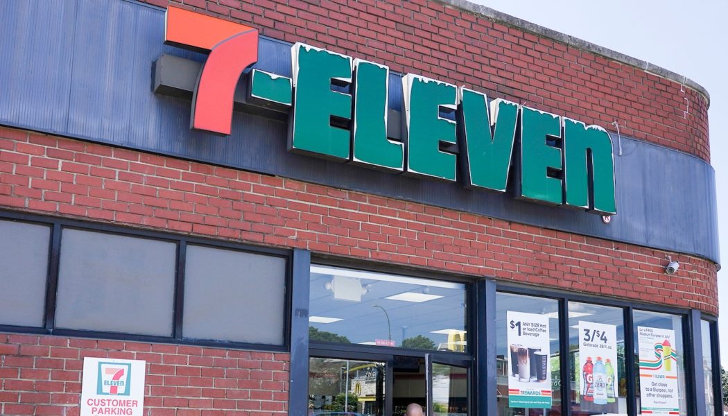 7-Eleven to Install Hundreds of EV Chargers at Its Convenience Stores