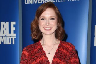 Ellie Kemper Issues Apology For Involvement In OG Racist Pageant