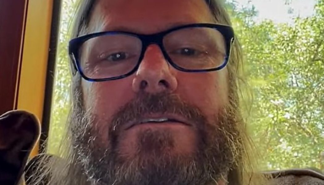 EXODUS’s GARY HOLT Answers Fan-Submitted Questions (Video)