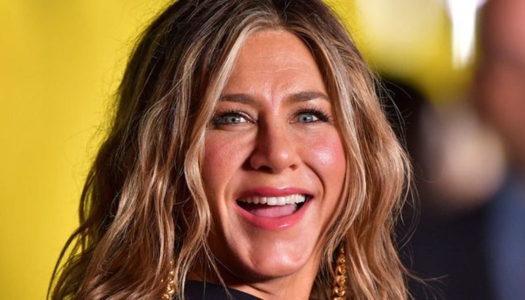 From Jennifer Aniston to Selena Gomez, So Many Celebs Use This £11 Skincare Buy