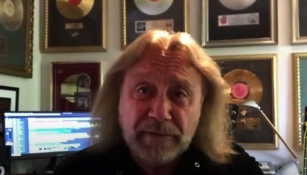 IAN HILL Says Setlist For JUDAS PRIEST’s Upcoming Tour Will Contain Some ‘Surprises’