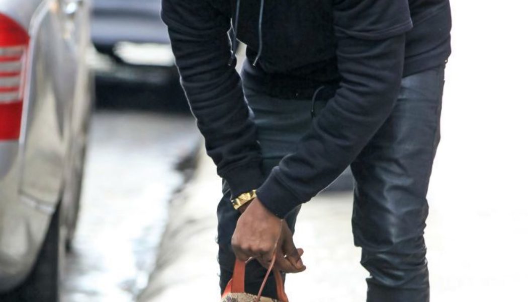 Kanye West Seen Rocking Nikes Again