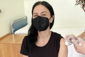 LACUNA COIL’s CRISTINA SCABBIA On Getting COVID-19 Vaccine: ‘I Trust In Science, Doctors And Nurses’