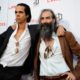 Nick Cave & Warren Ellis’ ‘Carnage’ Challenges For U.K. Chart Crown