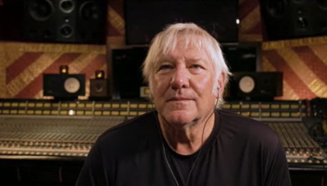 RUSH’s ALEX LIFESON Says He Has Completed New Album With CONEY HATCH’s ANDY CURRAN: ‘I’m Really Excited’ About It