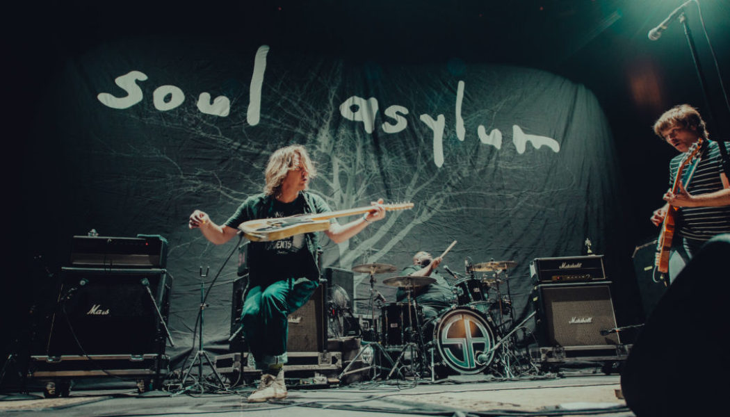 Soul Asylum, Local H and Juliana Hatfield to Hit the Road This Fall