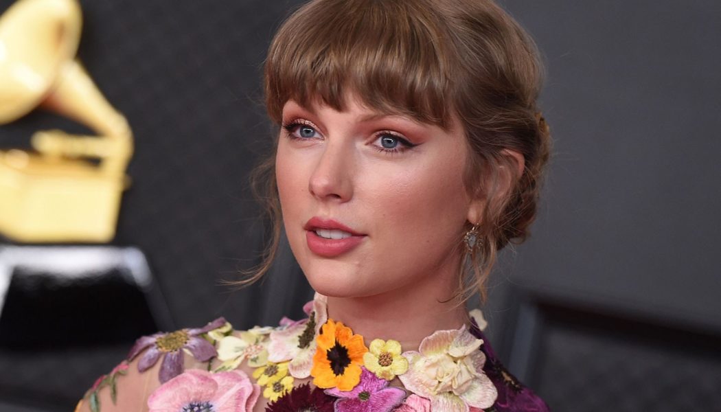 Taylor Swift Is ‘In My Feelings’ Over ‘Evermore’ Returning to No. 1 on Billboard 200