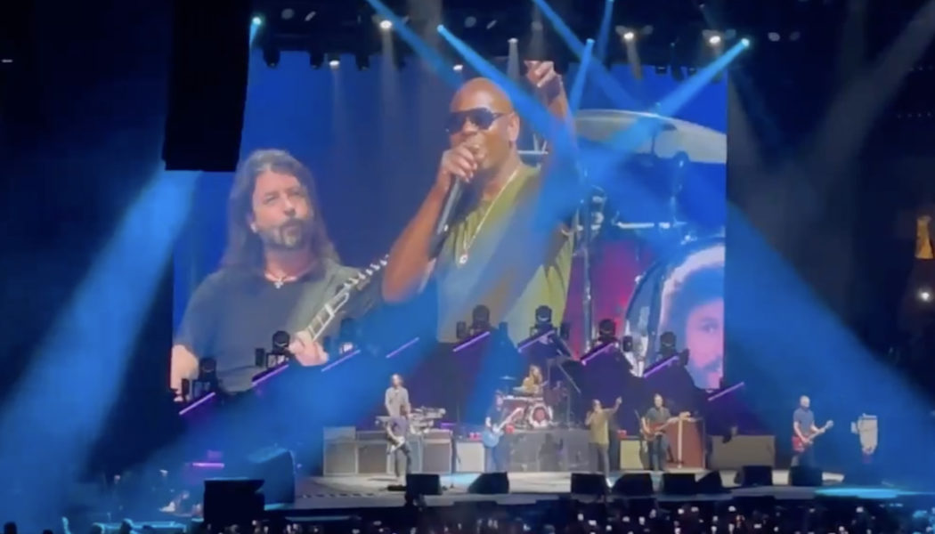 Watch Dave Chappelle Sing Radiohead’s ‘Creep’ With Foo Fighters