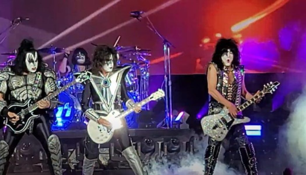 Watch KISS Play Five-Song Set At TRIBECA FESTIVAL