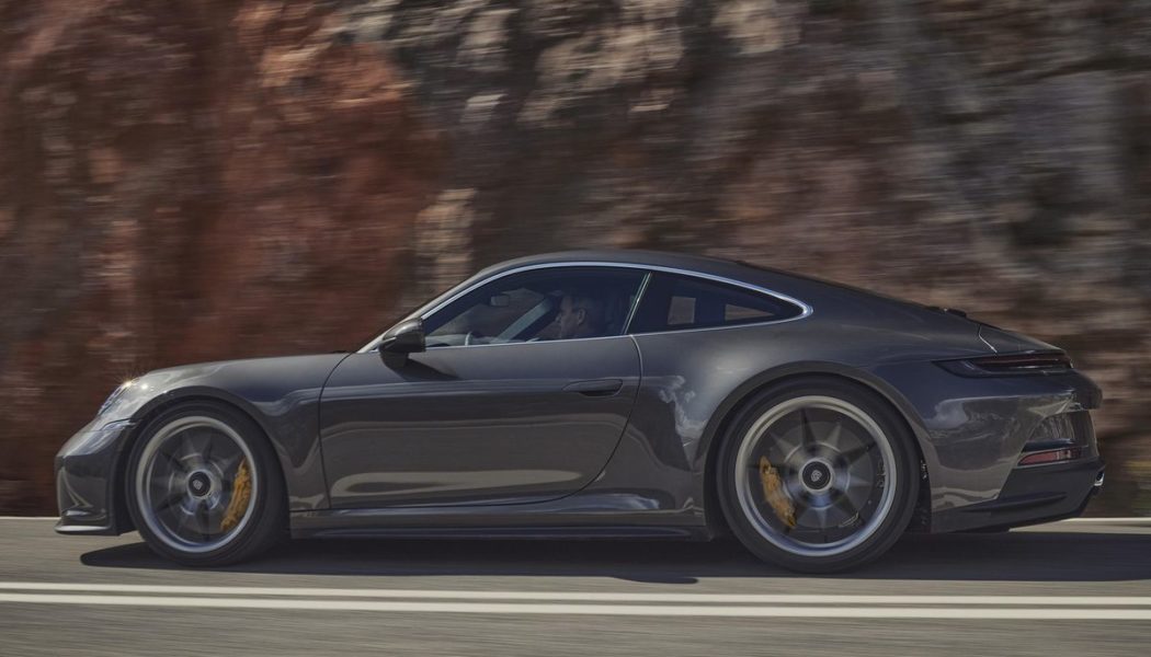 (Wealthy) Californians Can Buy 2022 Porsche 911 GT3 Manuals After All