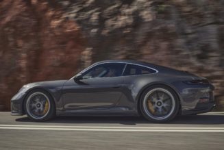 (Wealthy) Californians Can Buy 2022 Porsche 911 GT3 Manuals After All