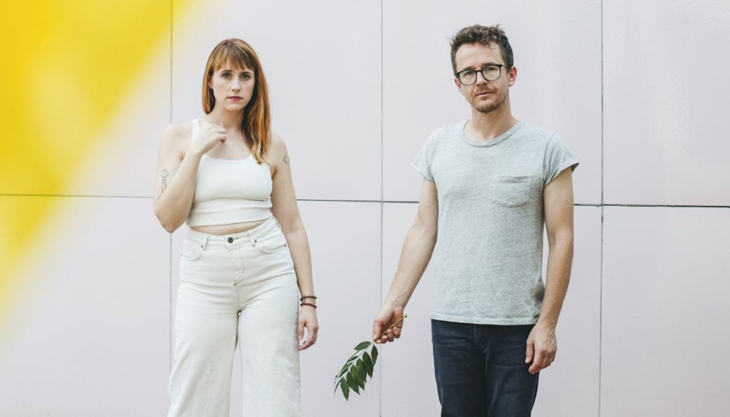 Wye Oak Share New Song “Its Way with Me”: Stream