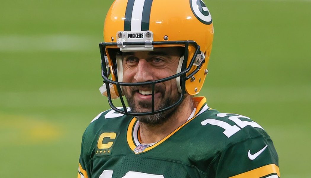 Aaron Rodgers Confirmed to Return to Green Bay Packers for 2021 NFL Season