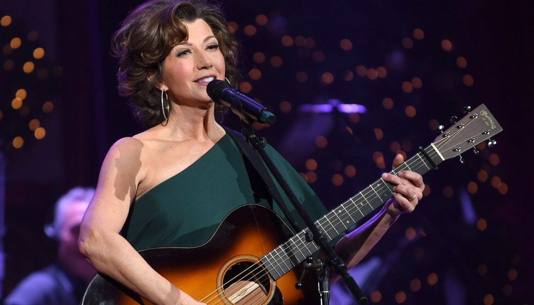 Amy Grant, Toby Keith & More Selected for Nashville Songwriters Hall of Fame