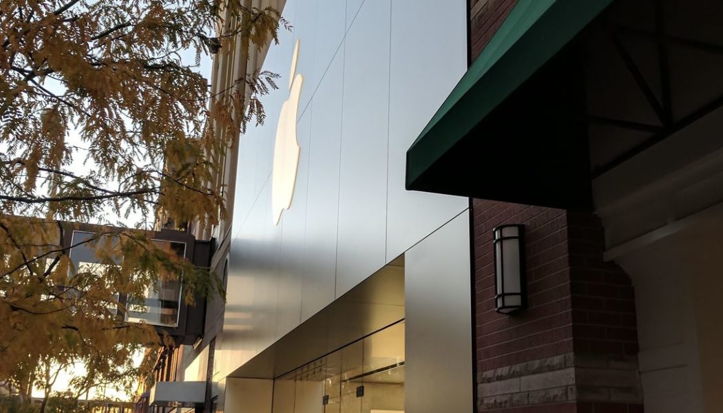 Apple is reportedly trying a ‘retail flex’ work-from-home program for store employees