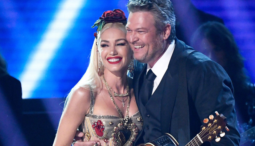 Blake Shelton & Gwen Stefani Share Wedding Photos: ‘Dreams Do Come True!’