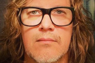 CANDLEBOX Frontman Urges Congress To Pass ‘Responsible Gun Laws’, Says Gun Violence Is ‘An Epidemic’