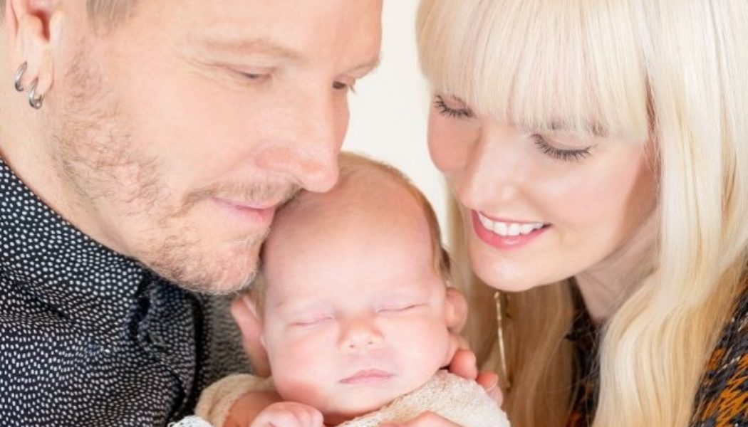 Ex-GUNS N’ ROSES Drummer MATT SORUM And Wife Welcome First Child