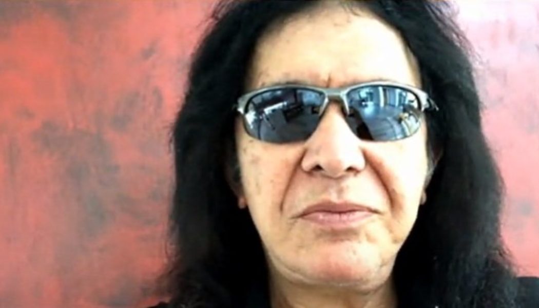 GENE SIMMONS Says ACE FREHLEY And PETER CRISS ‘Continue To Make Really Bad Choices’ In Their Lives