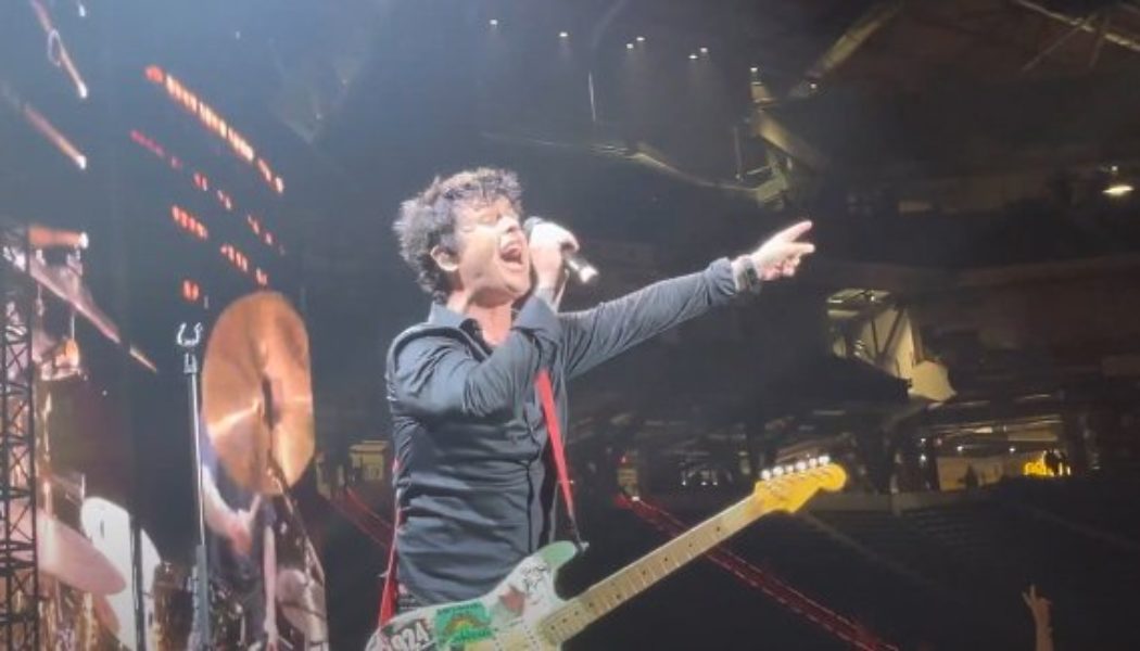 GREEN DAY Covers KISS’s ‘Rock And Roll All Nite’ In Dallas; PAUL STANLEY And GENE SIMMONS Approve