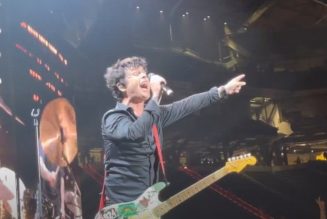 GREEN DAY Covers KISS’s ‘Rock And Roll All Nite’ In Dallas; PAUL STANLEY And GENE SIMMONS Approve