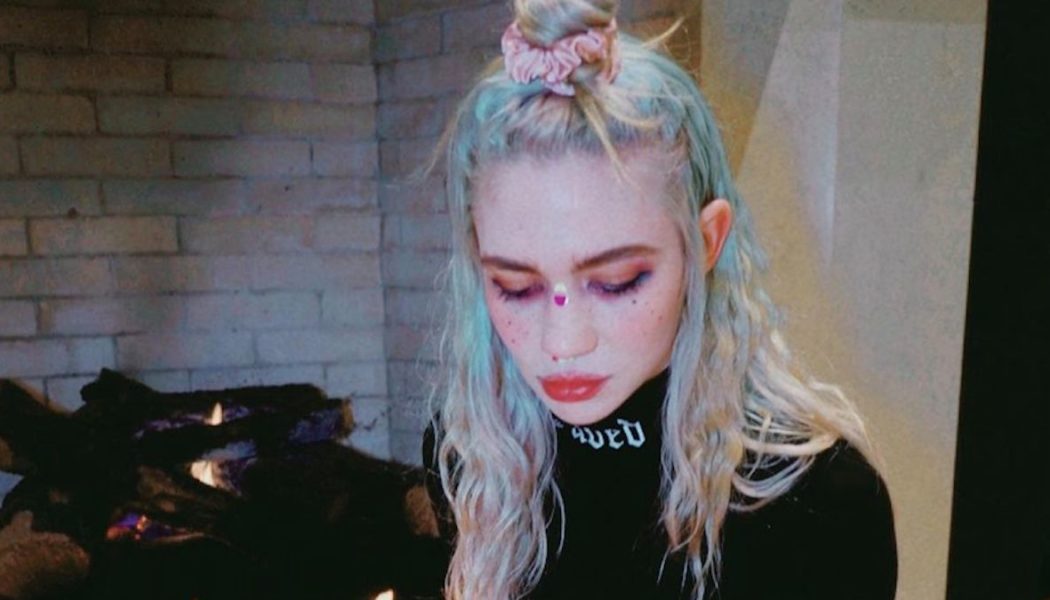 Grimes Next Album Will Be a “Space Opera” About a Lesbian Romance Between Two AIs