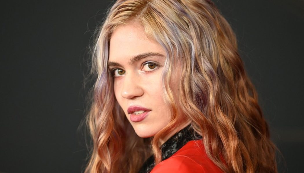 Grimes Previews New Music That Her ‘Label Thinks This Isn’t a Single’ on TikTok