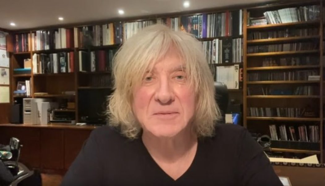 JOE ELLIOTT Says Performing ‘All The Young Dudes’ At FREDDIE MERCURY Tribute Concert Was ‘The Best Four Minutes Of My Life On Stage’