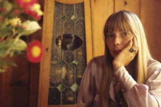 Joni Mitchell Named 2021 Kennedy Center Honoree