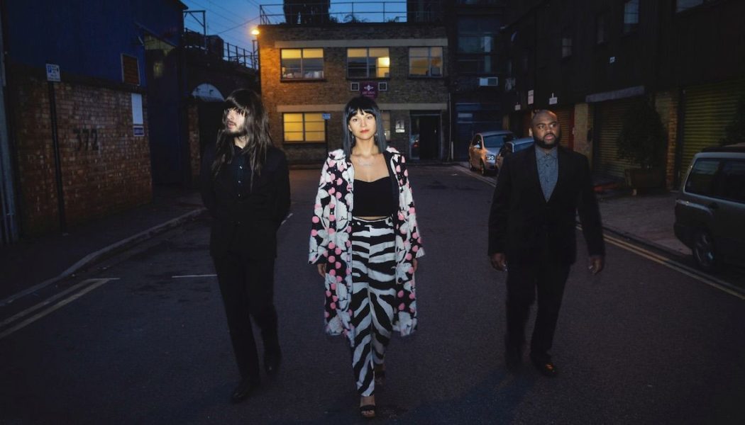 Khruangbin Announce 2021-2022 North American Tour Dates