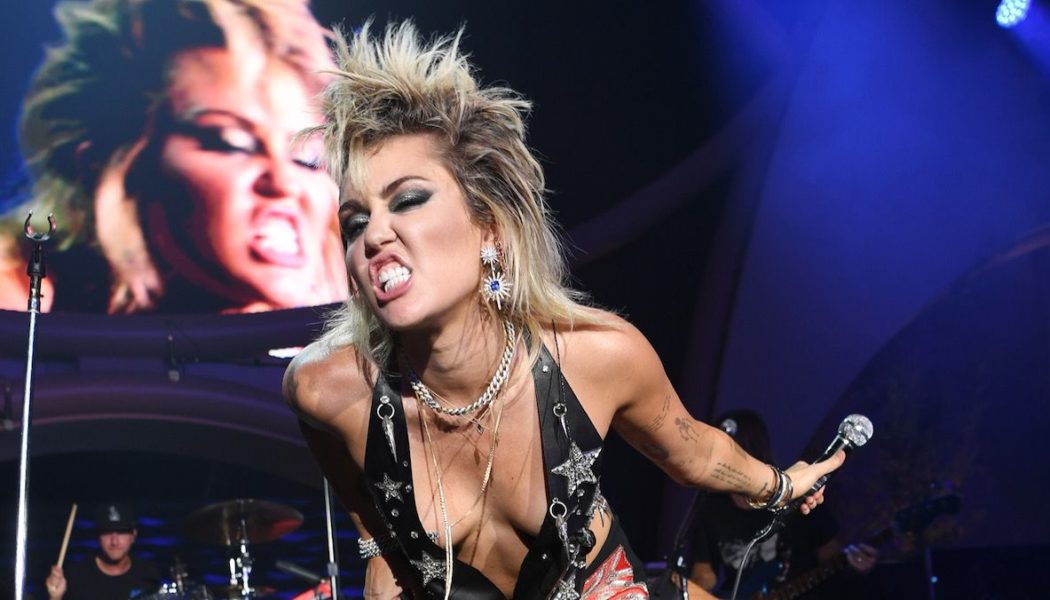 Miley Cyrus Covers Temple of the Dog and Pixies at Lollapalooza: Watch