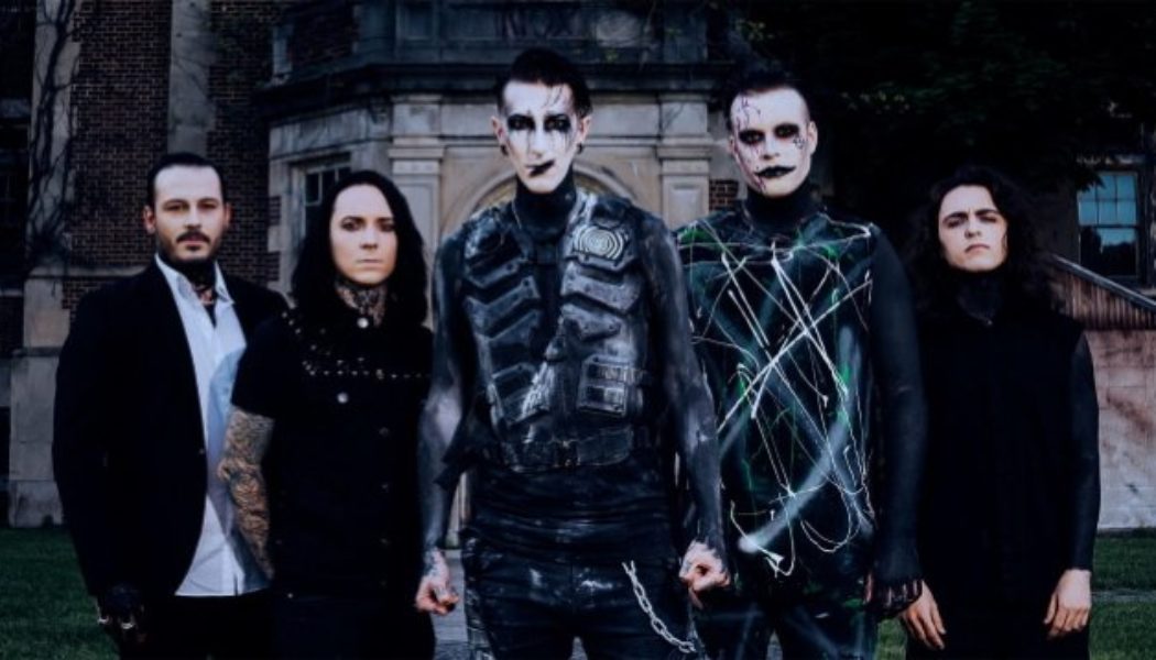 MOTIONLESS IN WHITE Releases Music Video For ‘Thoughts & Prayers’