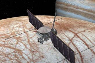 NASA’s Europa Clipper will fly on SpaceX’s Falcon Heavy