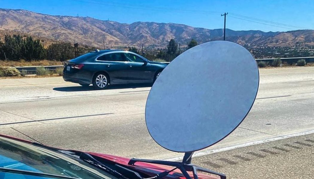 Police ticket driver for sticking Starlink terminal on car’s hood