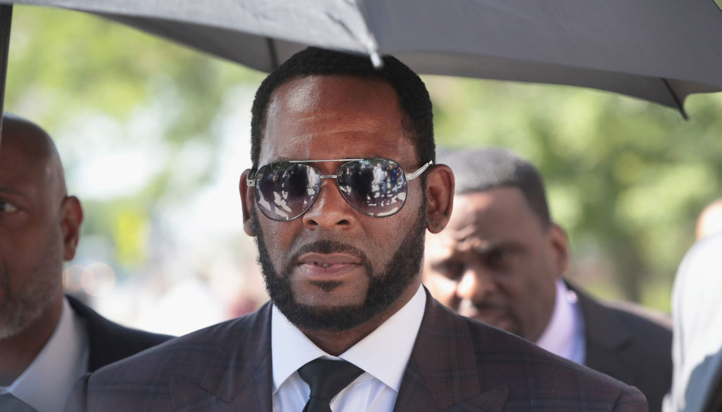 R. Kelly’s Lawyer Wants Trial Delayed Due to Jail Quarantine