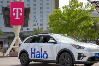 Startup Halo will bring driverless car service to Las Vegas later this year on T-Mobile 5G