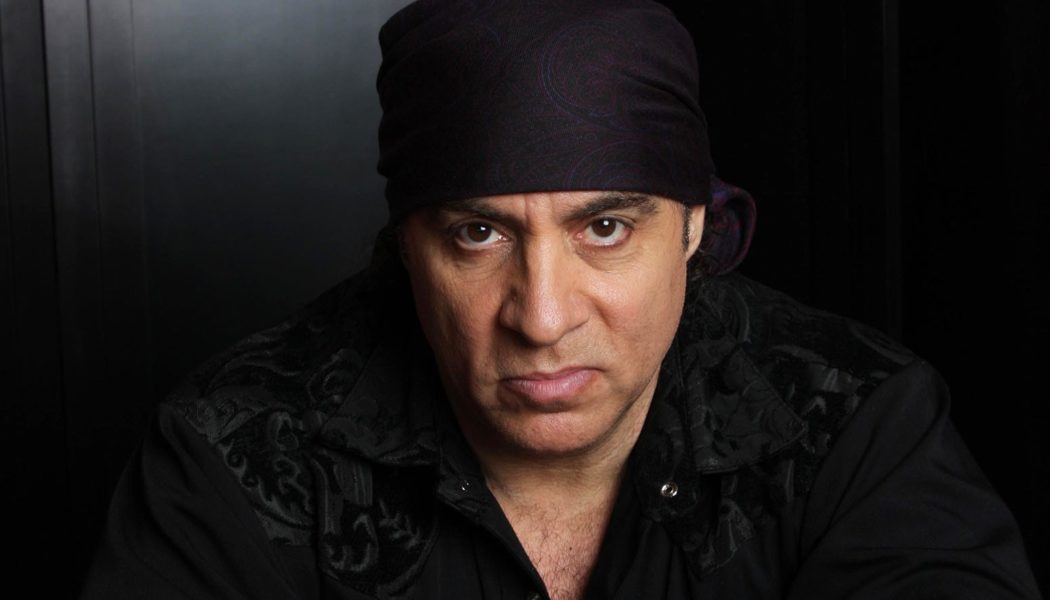 Steven Van Zandt Praises Educators While Being Honored by American Federation of Teachers