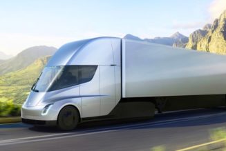 Tesla Delays Semi Truck Release to 2022