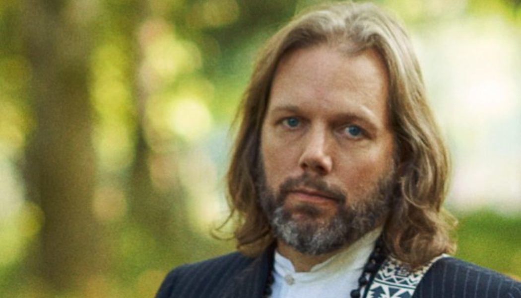 THE BLACK CROWES’ RICH ROBINSON Says It Was ‘Difficult’ To Watch His Kids In Isolation During COVID-19 Quarantine