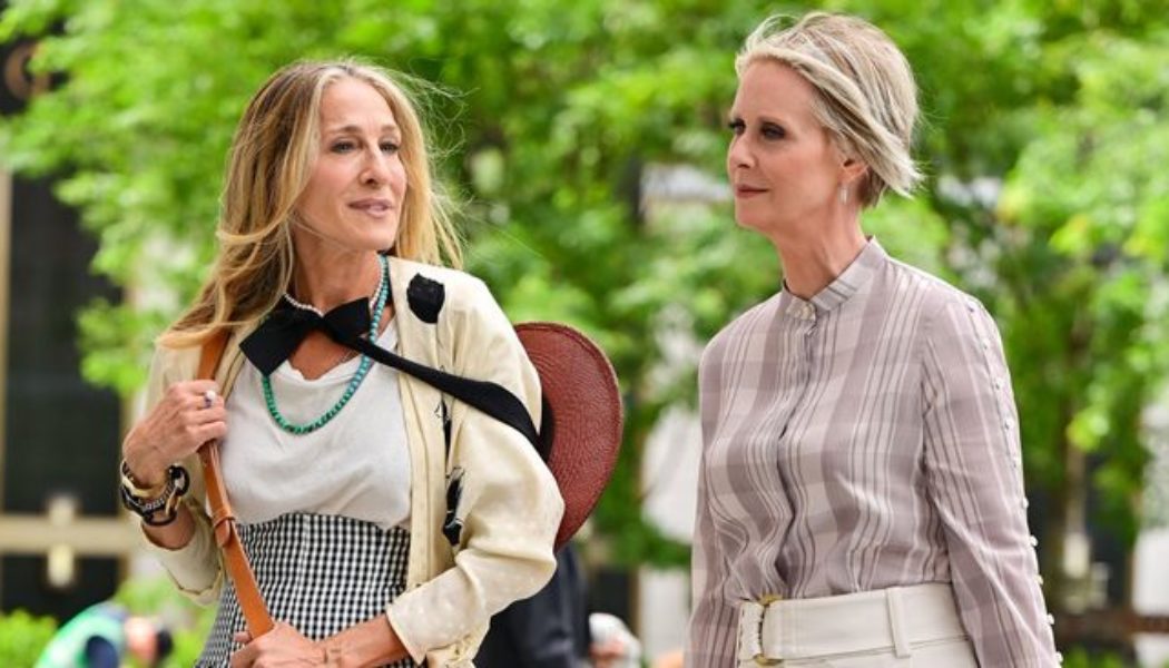 The SATC Reboot Is Officially Filming, and Carrie’s Trends Are Rolling In