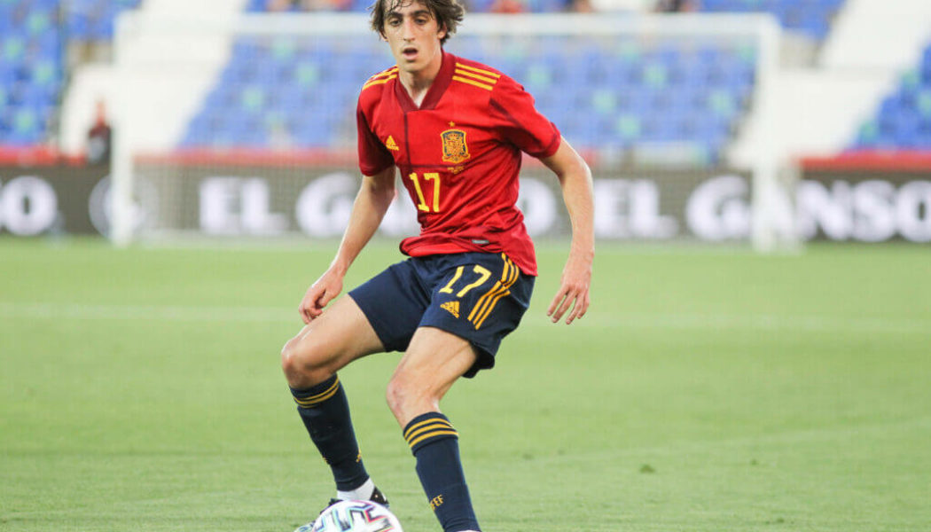 Tottenham confirm €25m signing of 20yo Spain international