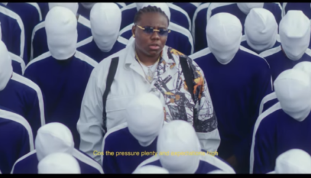 VIDEO: Teni – Hustle