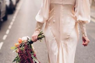 21 Magical Wedding Dresses Made for Autumn Brides